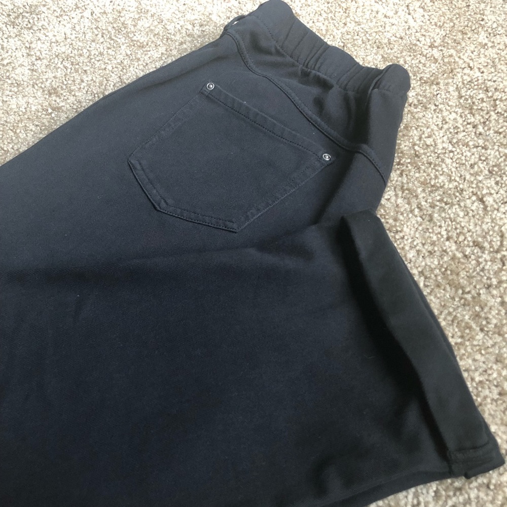 🖤Black Capri jeggings